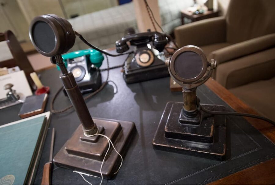 London: Churchill War Rooms Ticket & Political London Audio - Hear about life during the Blitz