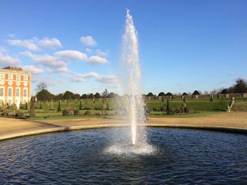 London: Customizable Walking Tour with Private Guide - A flexible walk through royal and political London