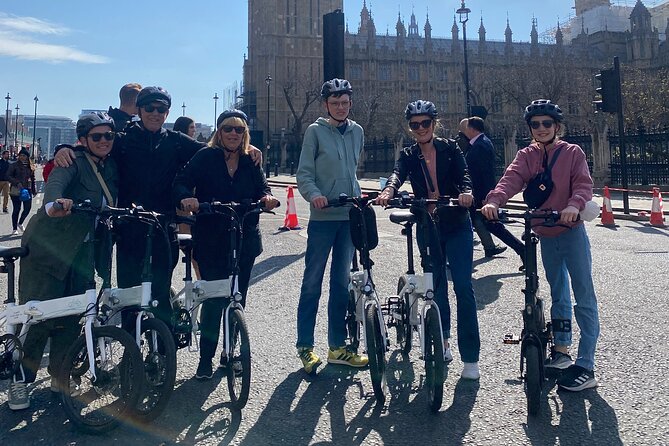 London E-Bike tour & Borough market - What riding through central London demands