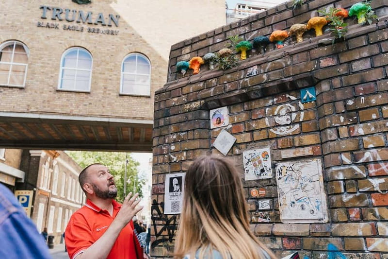 London: East End Instagrammable Street Art & Graffiti Tour - Starting at Whitechapel Gallery