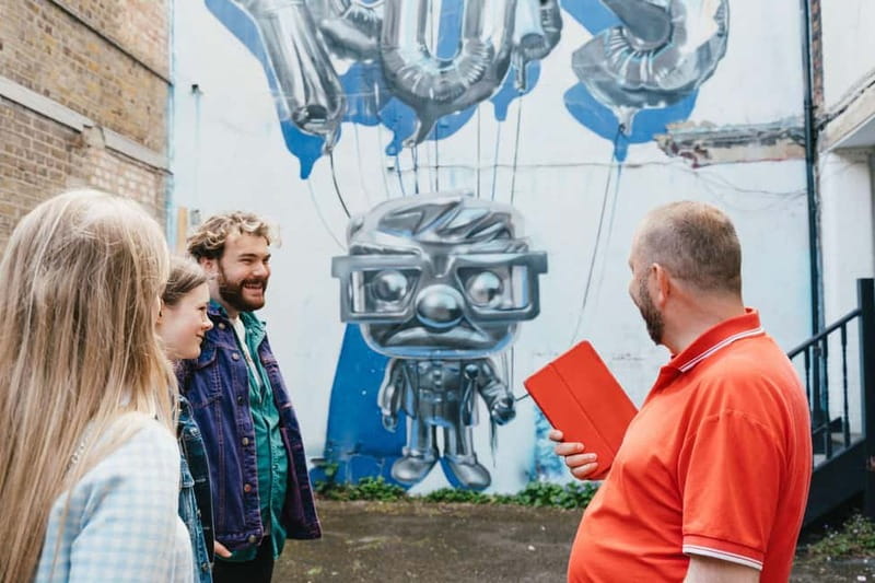 London: East End Instagrammable Street Art & Graffiti Tour - Small yards, bold letters and changing walls