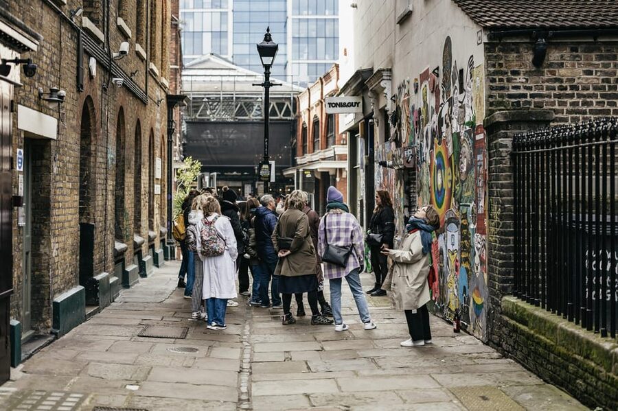 London: East End Street Art Tour and Spray Painting Workshop - A few practical details before you book
