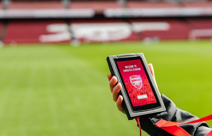 London: Emirates Stadium Entry Ticket and Audio Guide - The audio guide’s shirt cam and tour cam