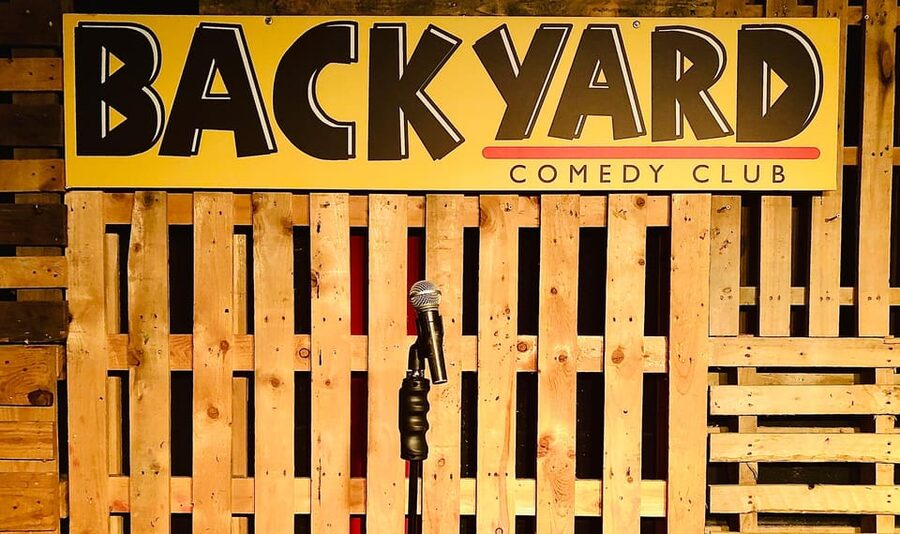 London: Friday Night at The Backyard Comedy Club - How the evening unfolds