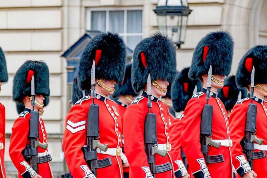 London: Full-Day London Bus Tour - The Thames ride gives London a new angle