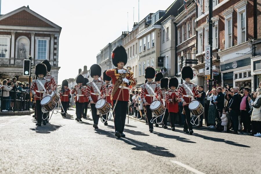 London: Full-Day Windsor, Stonehenge, and Oxford Tour - Is this the right day trip for you?