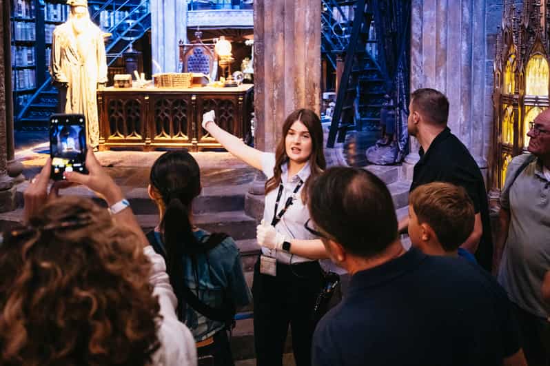 London: Fully-Guided Making of Harry Potter Tour - Meeting at Euston and heading to the studio
