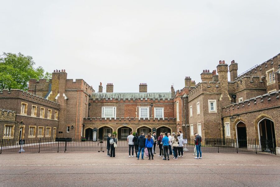 London: Ghost Walk and River Thames Boat Ride - The Thames boat ride or the Tube