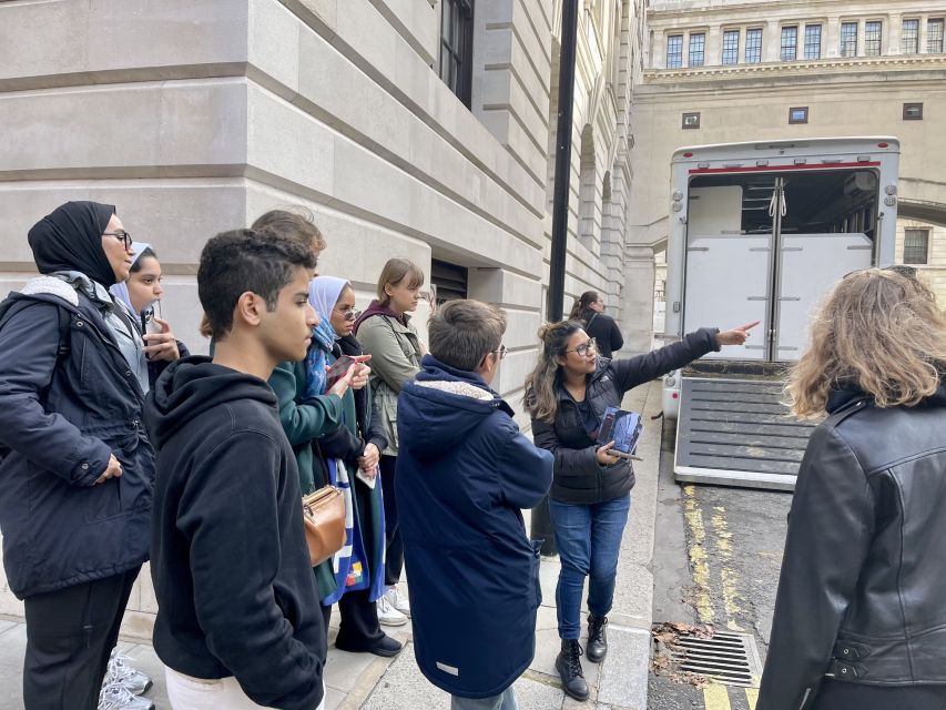 London: Guided Harry Potter Tour - Clink Prison Museum and Knockturn Alley inspiration