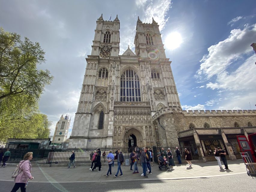 London: Guided Westminster Abbey Tour and Refreshments - Who should book this tour?