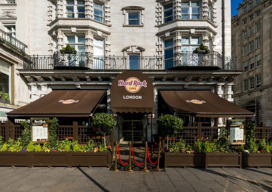 London: Hard Rock Cafe with Set Menu for Lunch or Dinner - Who should book this experience