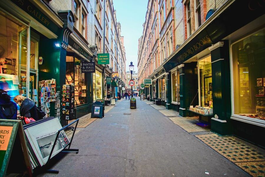 London: Harry Potter Movies Walking Tour (Kids Go Free) - Westminster: Potter connections among major landmarks