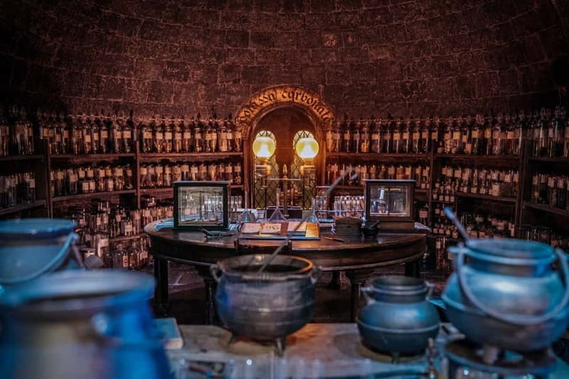 London: Harry Potter™ Studio Tour London & 4-Star Hotel Stay - FAQ