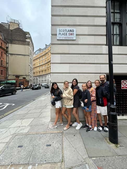 London: Harry Potter Tour in English, discover spells and secrets! - What this Harry Potter route actually offers