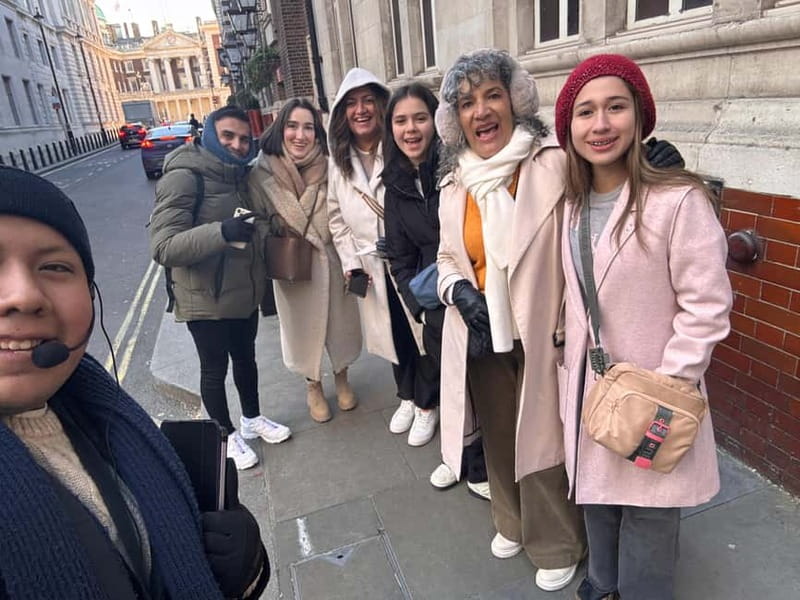 London: Harry Potter Tour in English, discover spells and secrets! - Language, access and planning details