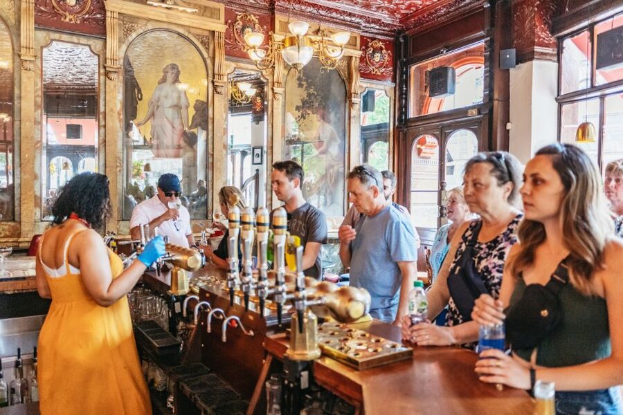 London: Historic Pubs of Central London Walking Tour - Should you book the Historic Pubs of Central London tour?