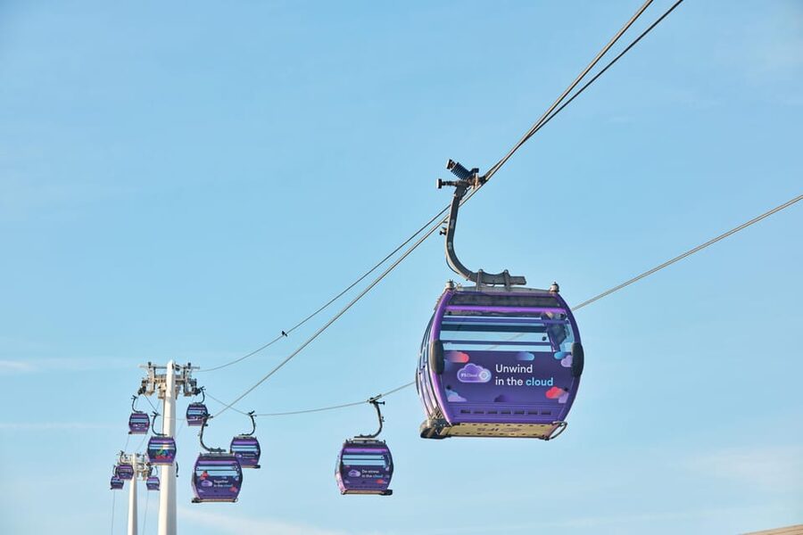 London: IFS Cloud Cable Car - Crossing the Thames between two different London districts