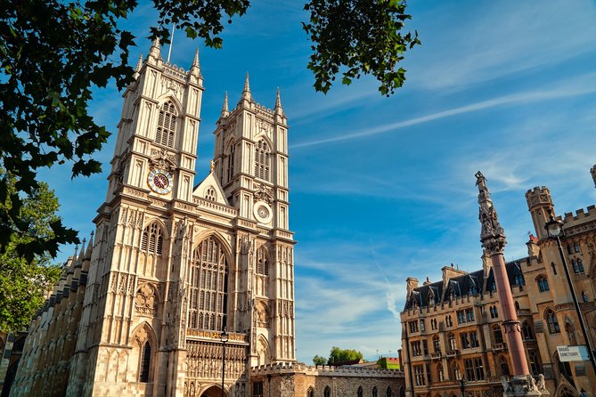 London In One Day Tour with River Cruise & London Eye Option - St Paul’s Cathedral, inside and on a schedule