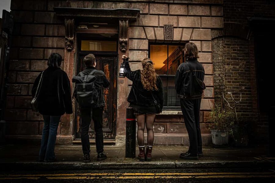 London: Interactive Jack the Ripper Walking Tour - Should you book the Jack the Ripper walk?