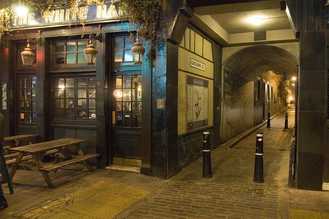 London Jack The Ripper Guided Walking Tour - How the guide shapes the experience