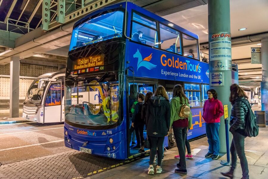 London: Nighttime Open-Top Bus Sightseeing Tour - The live guide makes the ride