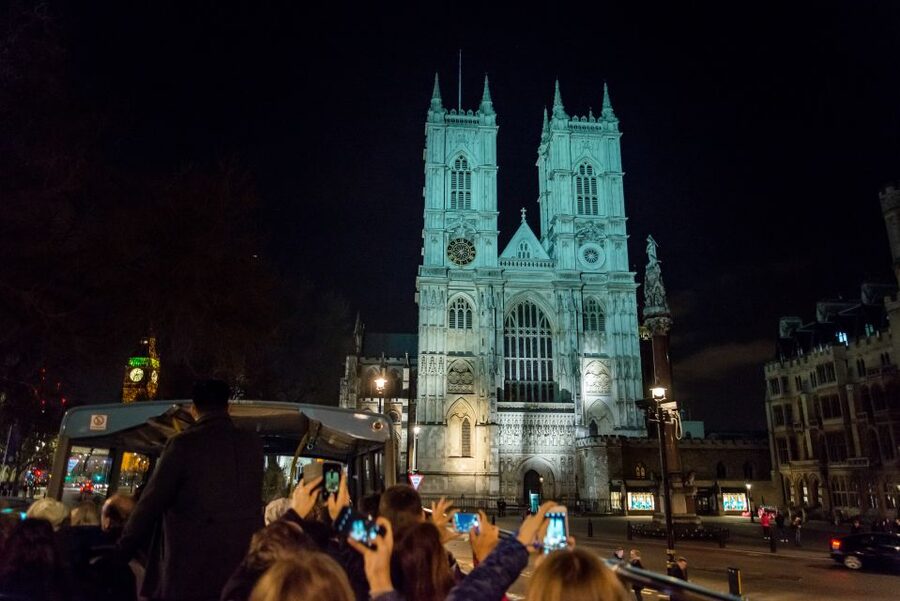 London: Nighttime Open-Top Bus Sightseeing Tour - Who should choose this tour?
