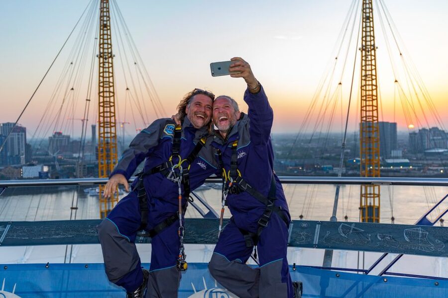 London: O2 Arena Rooftop Climbing Experience - Learning what makes the roof unusual