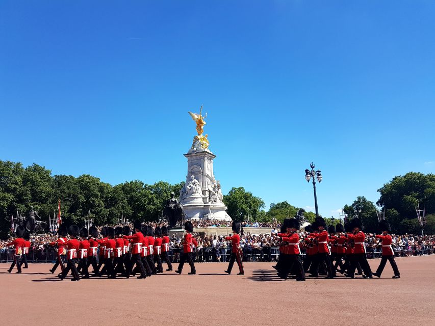London: Palaces and Parliament Walking Tour - The Mall, St James’s Palace and Trafalgar Square