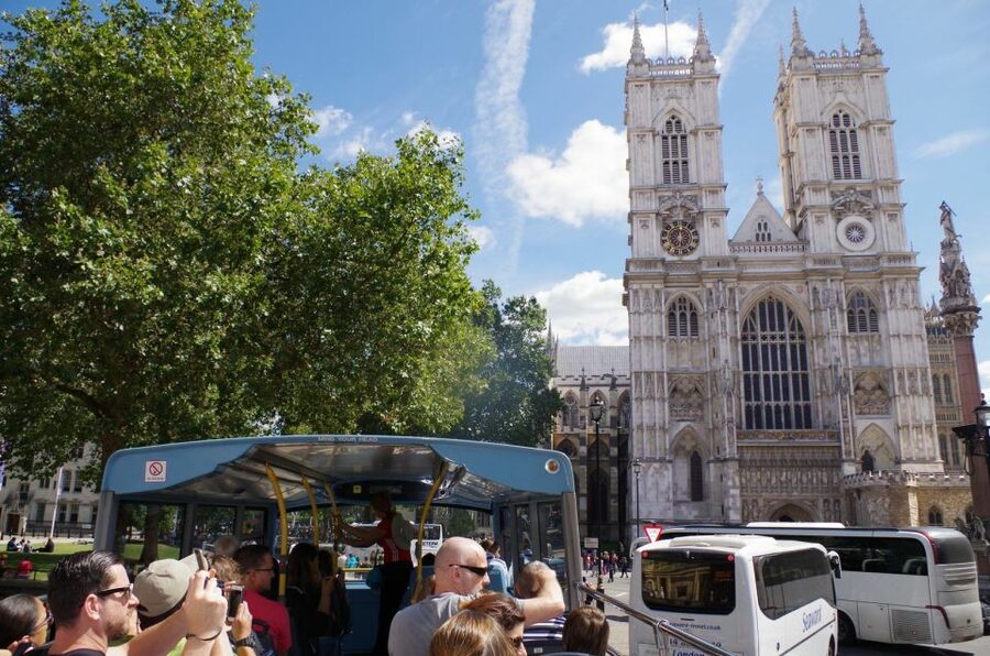 London: Panoramic Open-Top Bus Tour - At a glance