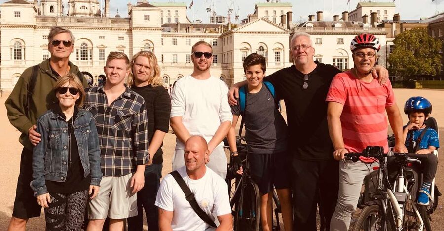London: Parks and Palaces Guided Morning Bike Tour - Buckingham Palace and Green Park