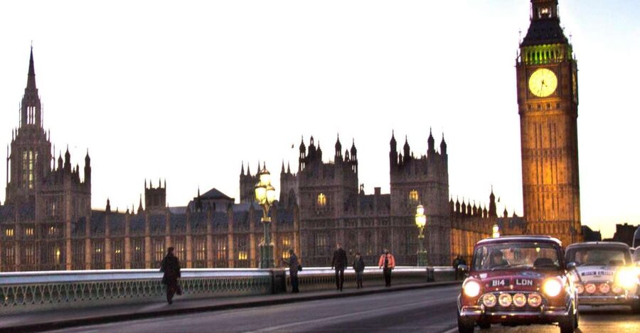 London: Private Panoramic 2-Hour Tour in a Classic Car - From Parliament to St Paul’s Cathedral