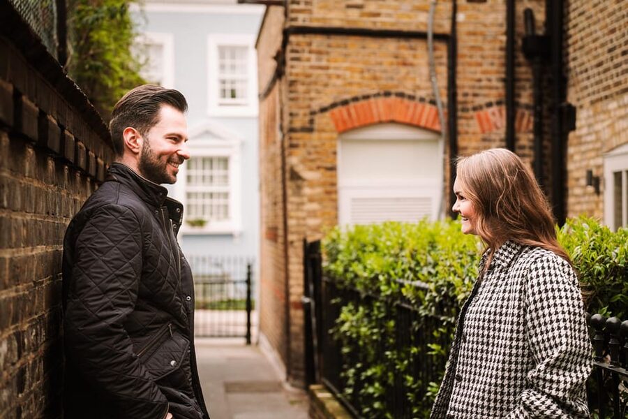 London: Private Photography with Professional Photographer - Choose between Westminster, Tower Bridge, and Notting Hill