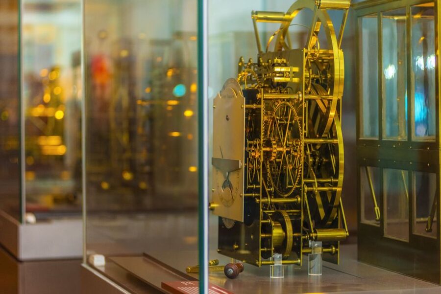 London: Royal Museums Greenwich Day Pass - Walk down to Cutty Sark
