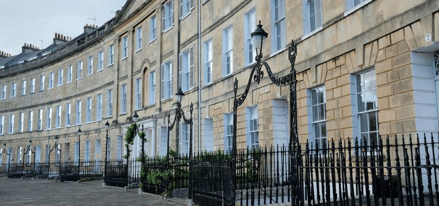 London: Self-Guided Notting Hill Walking Tour with an APP - Should you book it?