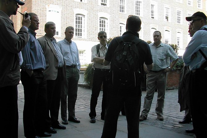 London Serial Killers - The Blood and Tears Walk - Jack the Ripper, then a dark alley