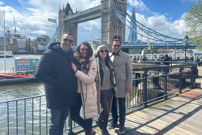 London Sightseeing Private Black Cab Tour with Hotel Pick Up - The London Eye and the final photo stop