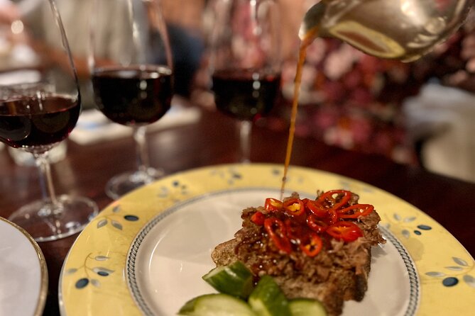 London Soho Food Tour with 7+ Tastings of Delicious Hidden Gems - What you may eat, and how much to expect