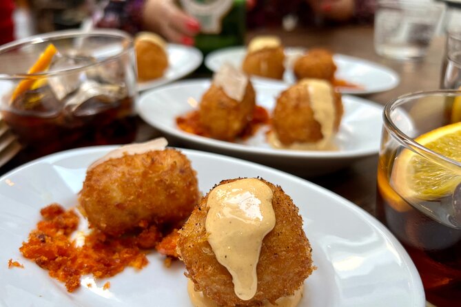 London Soho Food Tour with 7+ Tastings of Delicious Hidden Gems - Practical details for a smooth afternoon