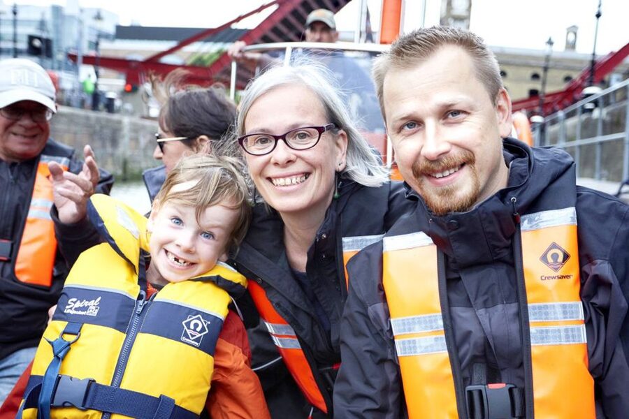 London: Speedboat Tour Through Heart of the City - Who will get the most from this ride