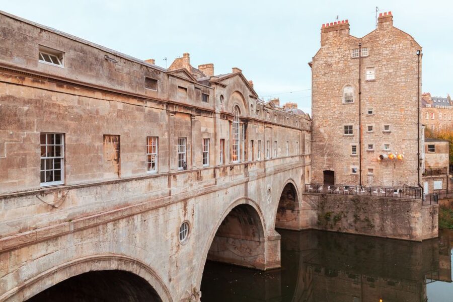 London: Stonehenge, Windsor, and Bath Day Trip by Bus - Should you book it?