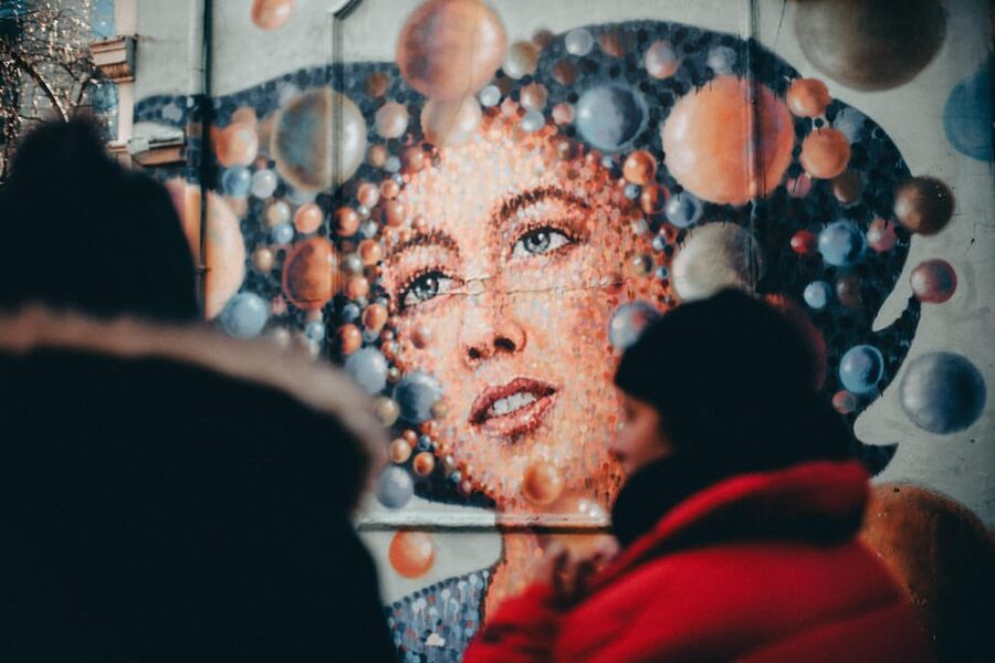 London: Street Art and Graffiti Guided Walking Tour - Reading the walls between Spitalfields and Brick Lane