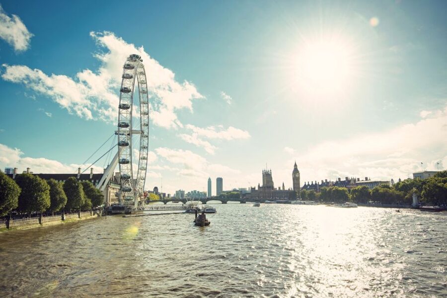 London: Thames River Cruise with Optional London Eye Ticket - A quick loop from the London Eye Pier