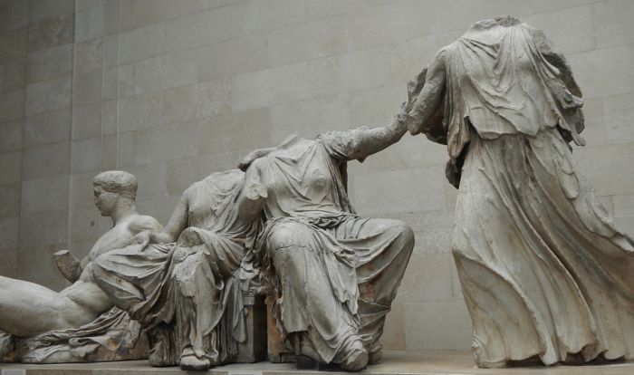 London: Tour of the British Museum - Hoa Hakananaia and the Aztec works
