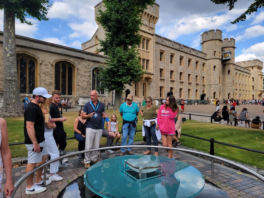 London: Tower of London Tour with Crown Jewels & Beefeaters - What the ticket and skip-the-line claim mean
