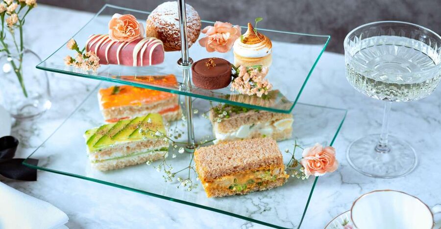 London: Traditional Afternoon Tea Tour in a Luxury Coach - Who will enjoy this ride, and who should skip it?