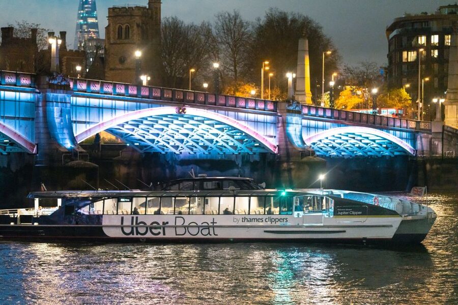London: Uber Boat 1-Day Hop-On Hop-Off and Cable Car Tickets - Westminster to the Tower: London from the water