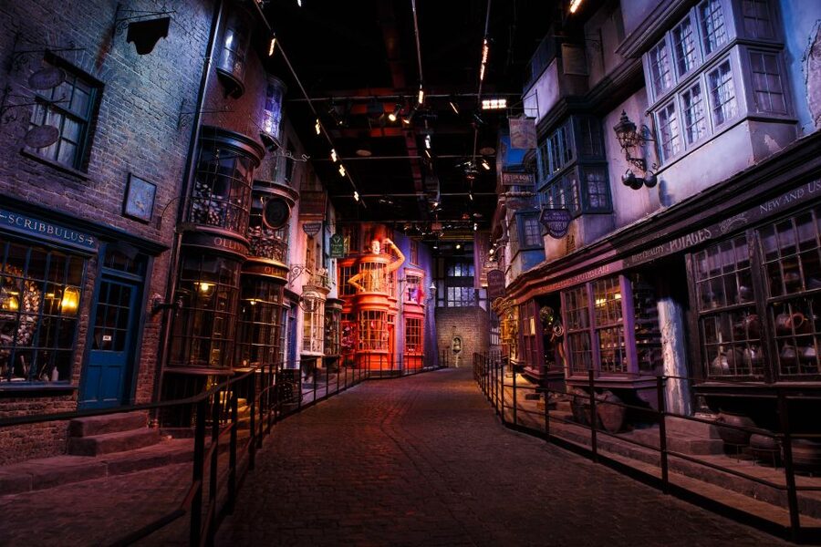 London: Warner Bros. Studio Tour and River Thames Cruise - At a glance