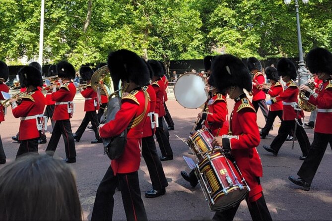 London: Westminster Abbey, Big Ben & Changing of the Guards Tour - Choosing the Right Guard Ceremony