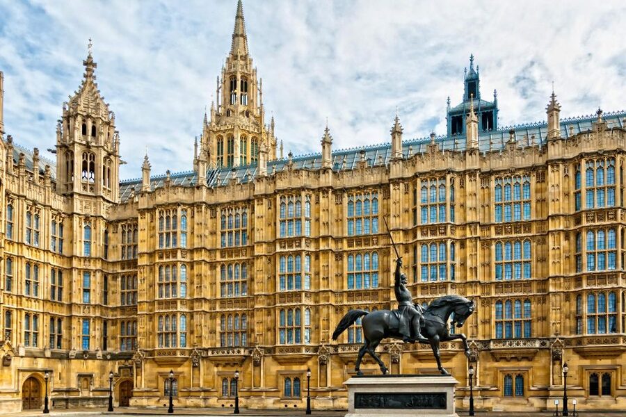 London Westminster Abbey French Tour with Fast-Track Tickets - How to prepare for the four-hour walk