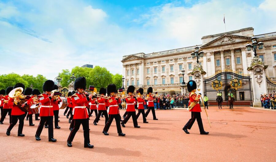 London: Westminster Abbey Priority Access & Guided City Tour - Who should book this Westminster walk?